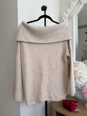 H&M Off-Shoulder Knit Sweater in beige - Oatmeal
